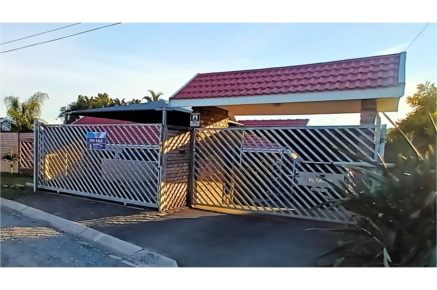 4 Bedroom Property for Sale in Dorchester Heights Eastern Cape